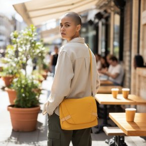 Aunts & Uncles Sendai Umhängetasche amber